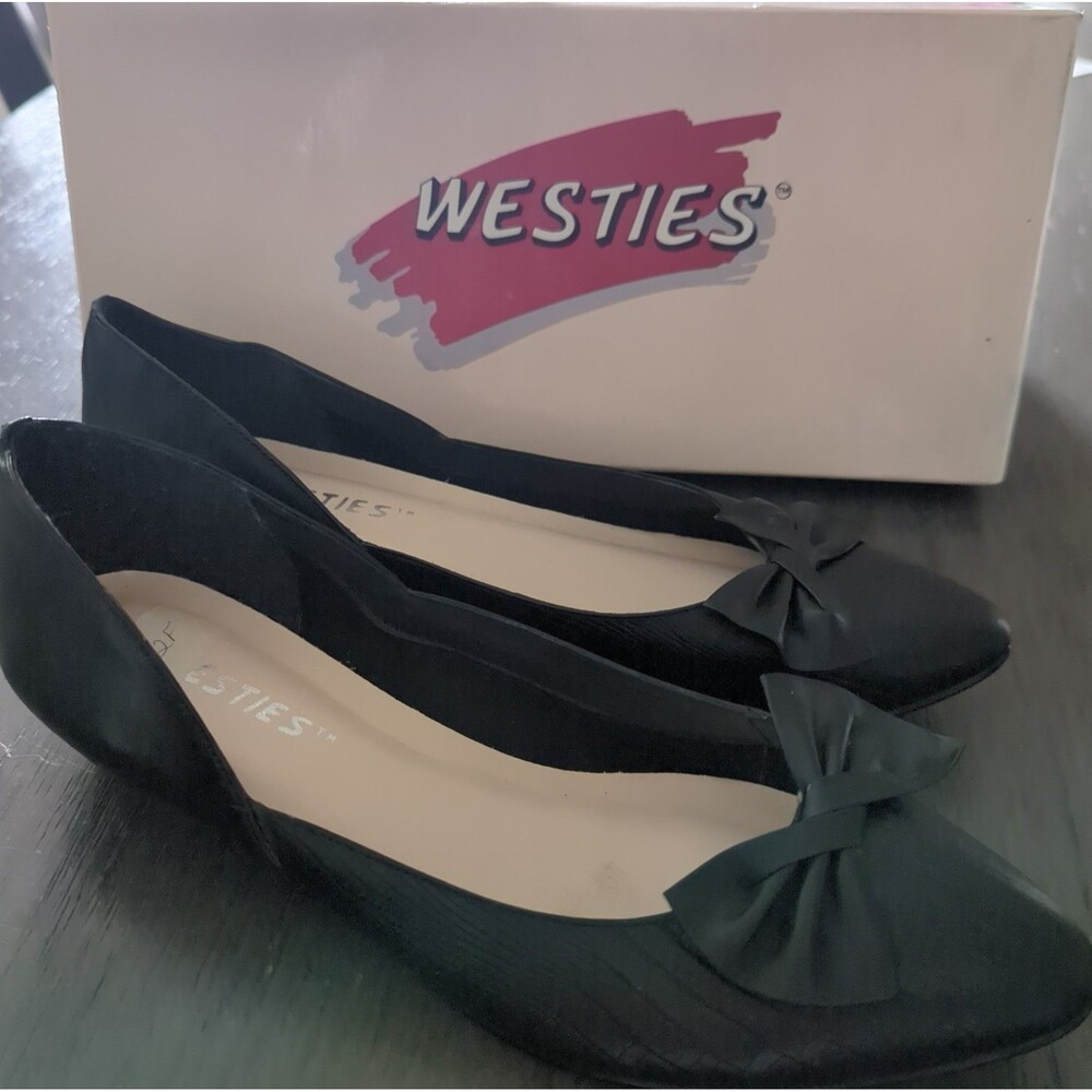 Westies  Leather Pointed Toe SIZE 7 1/2 Black Bow Slip-On,  Flats Shoes